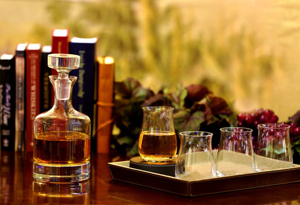 Buckingham Scotch Decanter Gift Set with Free Luxury Satin Decanter and Stopper Bags and Microfiber Cleaning Cloth